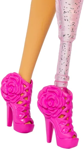 Lalka Barbie Deluxe Style Falbanki i róża HYV26