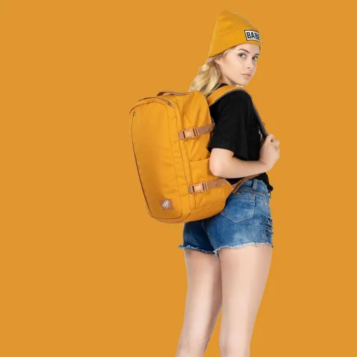 Rucsac pentru Laptop CabinZero Classic Plus 32 l - Orange chill