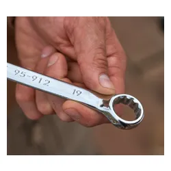 Zestaw narzędzi STANLEY STMT98109-1 (142 elementów)