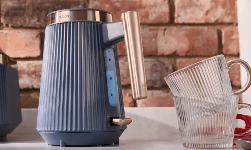 Czajnik RUSSELL HOBBS Bronte Navy 26752-70