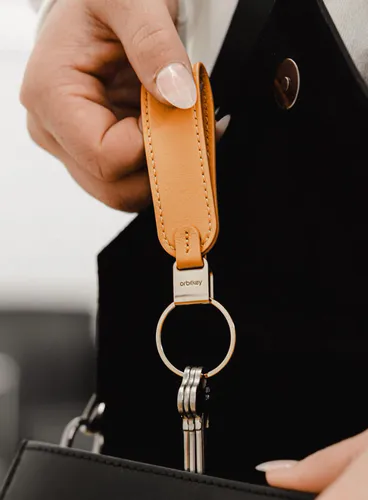 Skórzany organizer na klucze Orbitkey Loop Keychain - orange