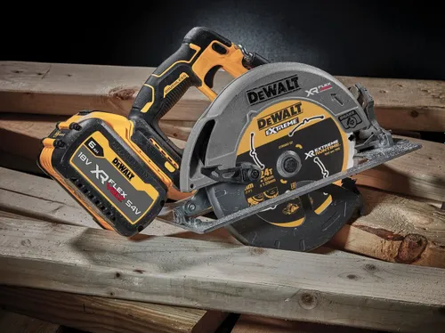 Pilarka tarczowa DeWalt DCS573NT