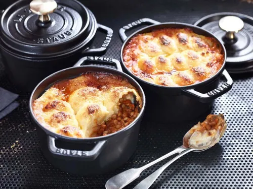 Mini garnek żeliwny okrągły STAUB MINI COCOTTE 250 ML Czarny