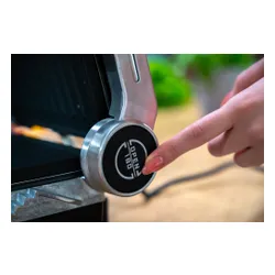 Grill elektryczny GÖTZE & JENSEN GL805X