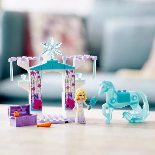 LEGO 43209 Disney Elsa i lodowa stajnia Nokka