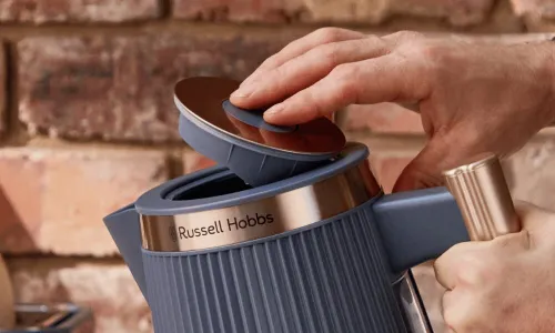 Czajnik RUSSELL HOBBS Bronte Navy 26752-70