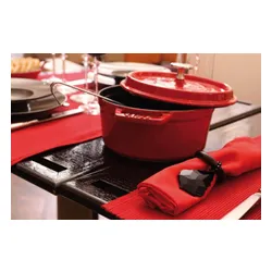 STAUB La Cocotte 3,8 l czerwony - garnek żeliwny z pokrywką