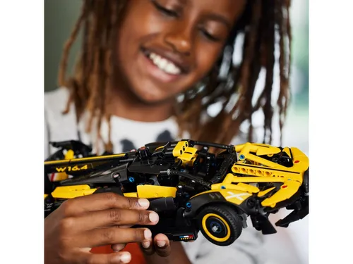 LEGO Technic 42151 Bugatti Arabası