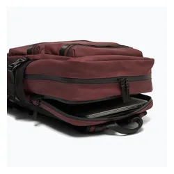 Plecak miejski Oakley Rover Laptop 18 l grenache