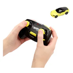 Samochód zdalnie sterowany Hot Wheels Nissan HTP16