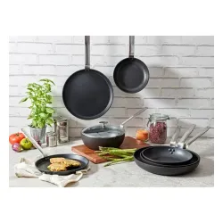 DE BUYER Choc Intense 28 cm czarna - patelnia / wok nieprzywierający