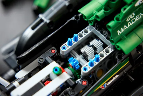 LEGO 42240 Technic Bolid F1 Aston Martin Aramco AMR25