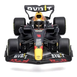 Samochód zdalnie sterowany MAISTO TECH Oracle Red Bull Racing RB18 82358