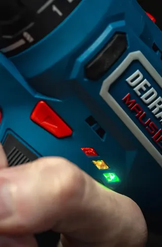 Wiertarko-wkrętarka akumulatorowa DEDRA Maus DED7330