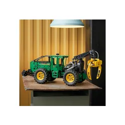 LEGO Technic 42157 John Deere 948L-II Traktörü