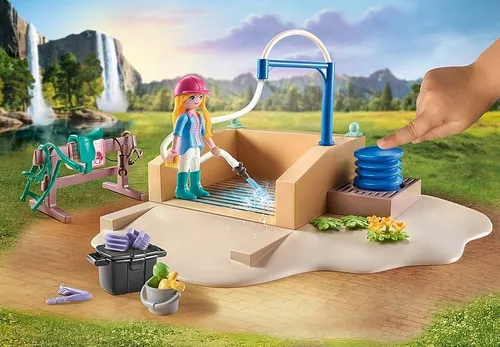 Playmobil Zestaw z figurkami Horses 71354 Isabella i Lioness z myjnią dla koni