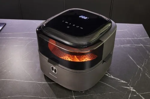 Air Fryer Frytkownica beztłuszczowa HISENSE HAF1350DR 6.7l z okienkiem do obserwacji postępów gotowania