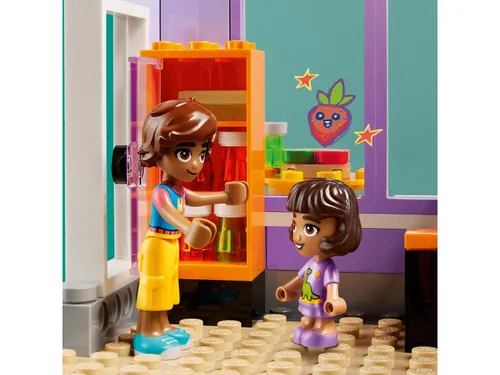 LEGO Friends 41747 Hartlake'de yemek odası