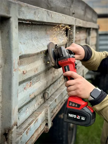 Szlifierka kątowa Yato YT-828294 1x4.0Ah