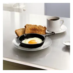 Patelnia żeliwna LODGE SEMI DI GHISA MAŁA CZARNA 12 cm