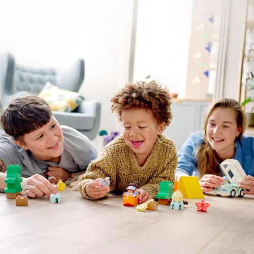 LEGO Duplo Aile Kampı (10946)